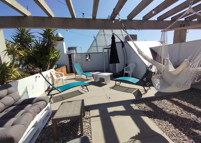 Atico Of 3 Rooms, Total 130M² Just For You With A 60 M² Terrace, Swimming Pool, Mountain And Marina View.