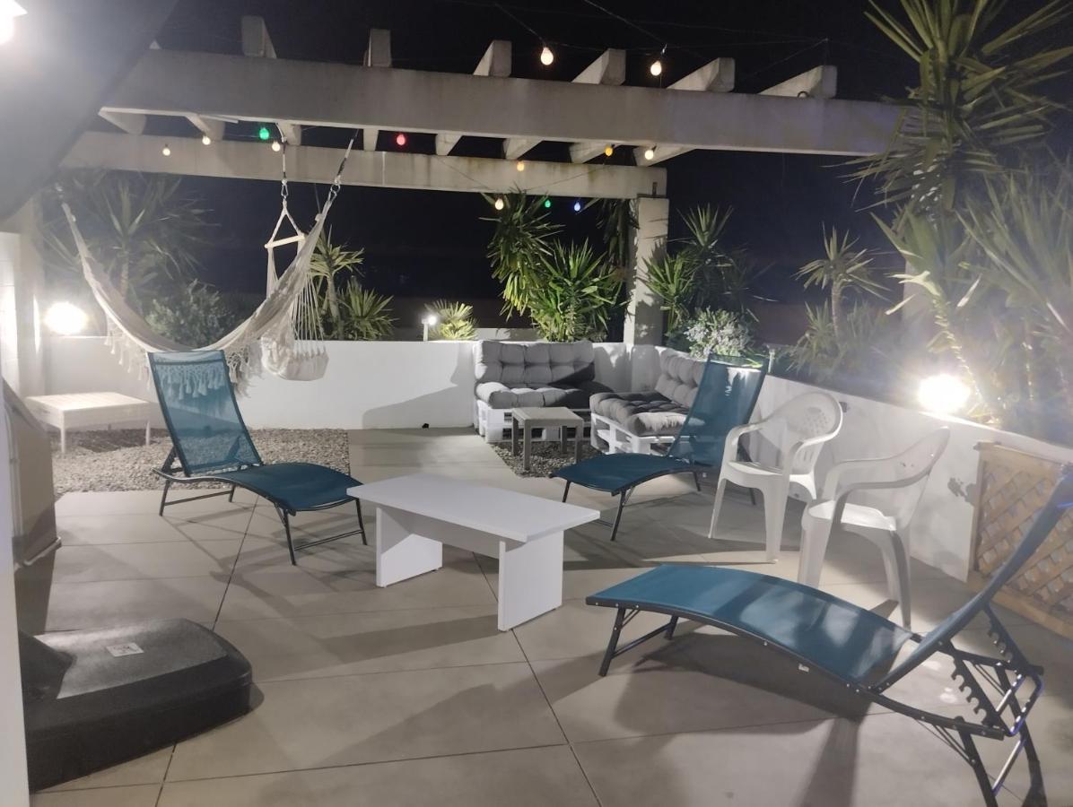 Atico Terrace: Mountain & Marina Views With Pool *