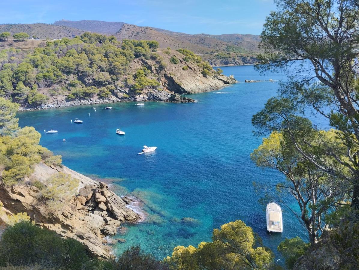 Atico Terrace: Mountain & Marina Views With Pool * Roses