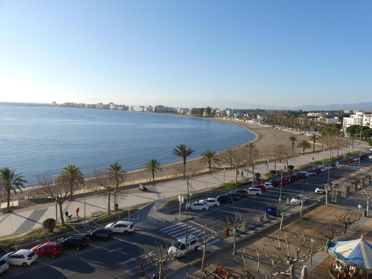 Atico Terrace: Mountain & Marina Views With Pool Apartment Roses