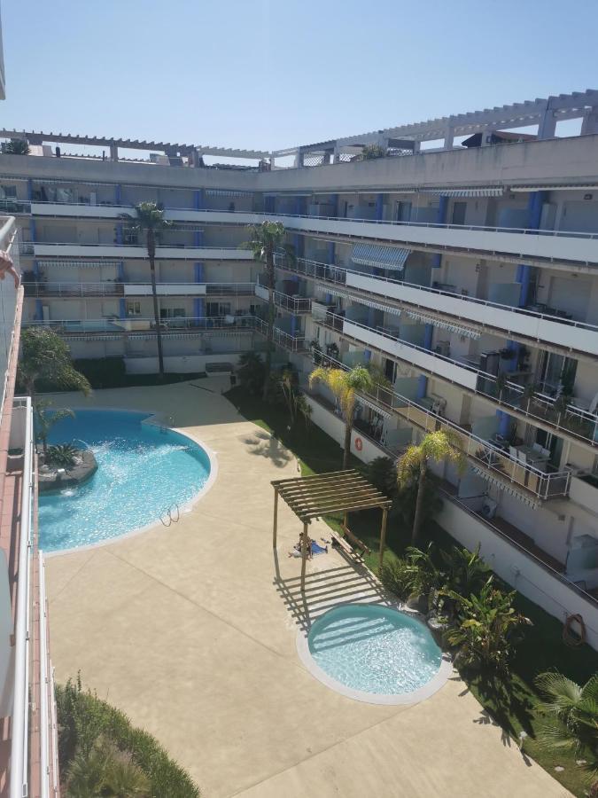 Atico Terrace: Mountain & Marina Views With Pool