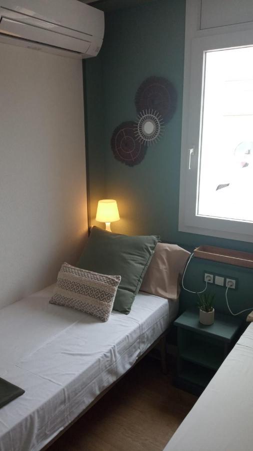 Atico Terrace: Mountain & Marina Views With Pool Apartment Roses